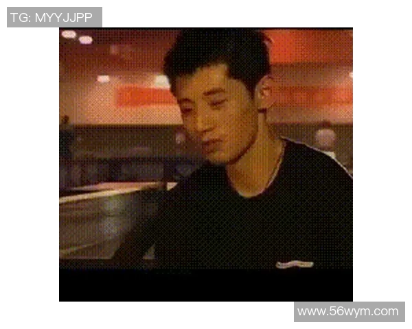 张继科与足球明星的偶遇瞬间引发的体育界热议与友谊故事